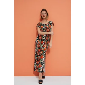 Dress with a floral print