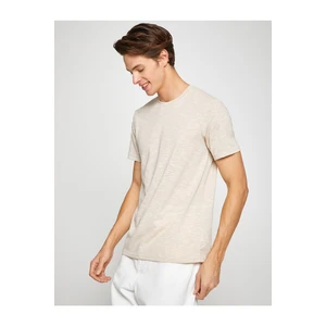 Koton Basic Marked T-shirt with a Crew Neck Slim Fit