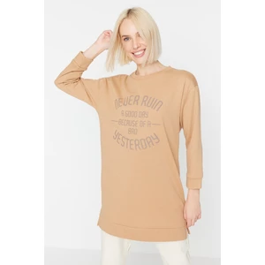 Trendyol Mink Knitted Sweatshirt with Lettering on the Front and a Soft Pile inside
