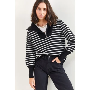 Bianco Lucci Women's Turtleneck Zippered Sleeves and Buttons Patterned Sweater