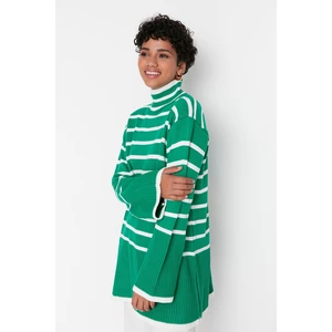 Trendyol Sweater - Green - Relaxed fit