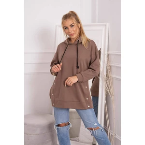 Insulated sweatshirt with mocca-studs