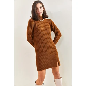 Bianco Lucci Women's Ribbed Knitwear Dress with a Slit Hem