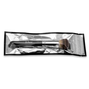 DIOR BACKSTAGE - Full Coverage Fluid Foundation Brush - Štětec na tekutý make-up