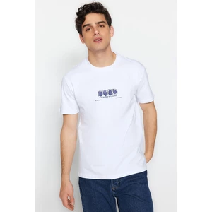 Trendyol White Men's Regular/Regular Cut Crew Neck Short Sleeve Printed T-Shirt
