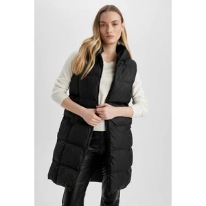 DEFACTO Water Repellent Hooded Vest