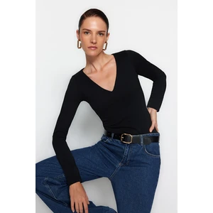Trendyol Black Smart Crepe Fitted/Skinned V-Neck Flexible Knitted Body with Snap Button