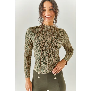 Olalook Women's Leopard Green Patchwork High-Neck Lycra Crop Top
