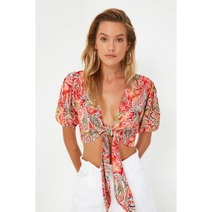 Trendyol Paisley Patterned Crop Tie Detailed Viscose Blouse