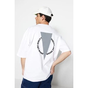 Trendyol White Men's Oversized 100% Cotton Crew Neck T-Shirt with a Printed Back T-Shirt