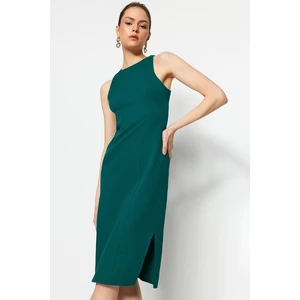 Trendyol Emerald Green Fitted Midi Dress with a Halterneck Collar