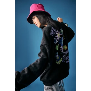 DEFACTO Coool Smileyworld Oversize Fit Crew Neck Thick Wash Faded Effect Sweatshirt