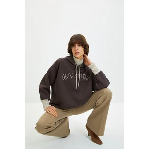 Trendyol Sweatshirt - Brown - Relaxed fit