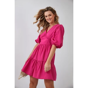 Waist dress with puffed amaranth sleeves