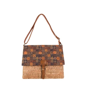 Light brown spacious patterned shoulder bag