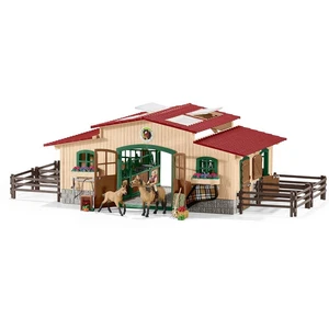 Schleich 42195 Stáj s koňmi a příslušenstvím