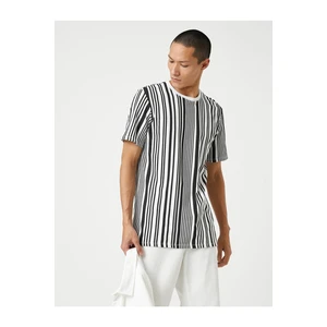 Koton Basic T-shirt Crew Neck Short Sleeved