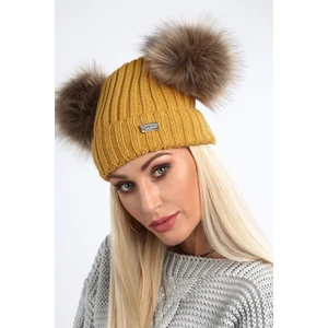 Mustard cap with pompom for the winter
