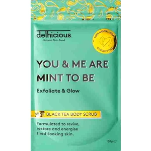 delhicious YOU & ME ARE MINT TO BE MINT BLACK TEA osviežujúci telový peeling pre suchú pokožku so sklonom k svrbeniu 100 g