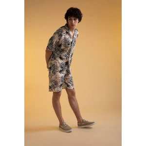 DEFACTO Regular Fit Palm Print Short