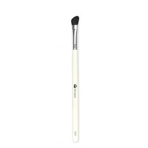 Dermacol Master Brush by PetraLovelyHair zkosený štětec na oční stíny D73