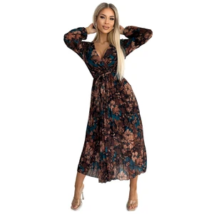 Pleated chiffon long dress with a neckline, long sleeves and Numoco belt