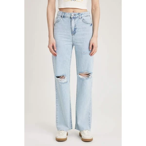 DEFACTO 90's Wide Leg Ripped Detailed Cropped Cut-Length Jeans
