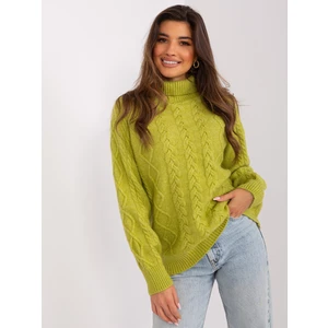 Light green sweater with cables and sleeves