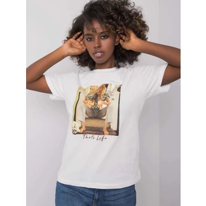 Women&#39;s white t-shirt with a print