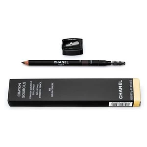 Chanel Crayon Sourcils ceruzka na obočie so strúhatkom odtieň 40 Brun Cendré 1 g