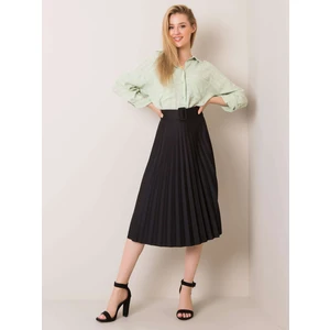 Black pleated skirt