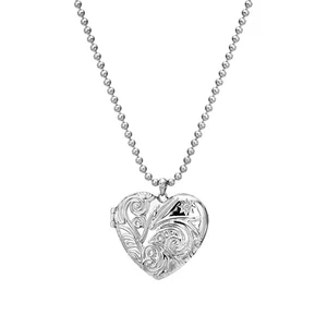 Hot Diamonds Stříbrný srdíčkový náhrdelník s diamantem Memories Heart Locket DP772