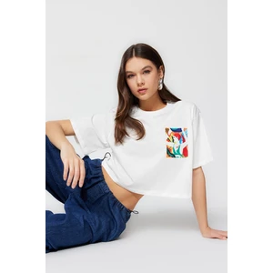 Trendyol White 100% Cotton Printed Relaxed/Wide, Comfortable Cut Crop Crewneck Knitted T-Shirt