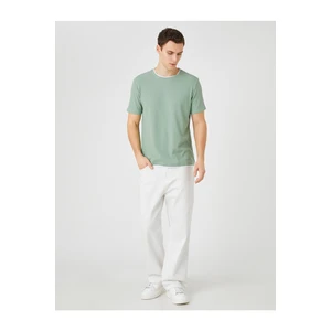 Koton Basic Woven T-shirt with a Crew Neck Short Sleeves, Slim Fit.