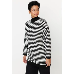 Trendyol Sweater - Black - Relaxed fit