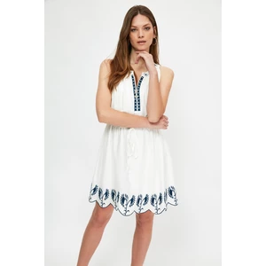 Trendyol White Lace Detailed Embroidered Dress