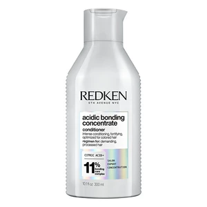 Redken Intenzivně pečující kondicionér Acidic Bonding Concentrate (Conditioner) 300 ml