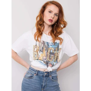 White t-shirt with a jewelery application