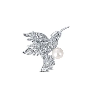 JwL Luxury Pearls Očarujúce brošňa kolibrík s pravou perlou JL0515