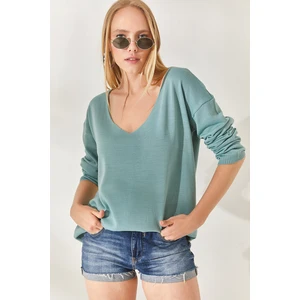 Olalook Almond Green V-Neck Loose Knitwear Blouse