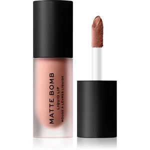 Makeup Revolution Matte Bomb matná tekutá rtěnka odstín Delicate Brown 4,6 ml