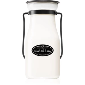 Milkhouse Candle Co. Creamery Oatmeal, Milk & Honey vonná svíčka Milkbottle 226 g