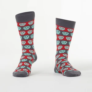 Gray men's socks with skulls