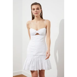 Trendyol Poplin Dress with Ekru Neckline Detail