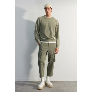 Trendyol Green Men's Limited Edition Basic Relaxed Fit Sweatshirt with Washing Effects 100% Cotton.