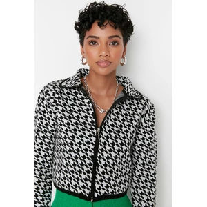 Trendyol Black Collar Detailed Crop Knitwear Cardigan