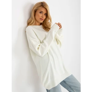 Ecru ladies oversized sweater with long sleeves