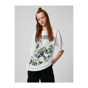 Koton Oversized T-Shirt with Short Sleeves and Oriental Print Crewneck.