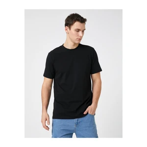 Koton Basic T-shirt with Short Sleeves, Crew Neck Slim Fit.