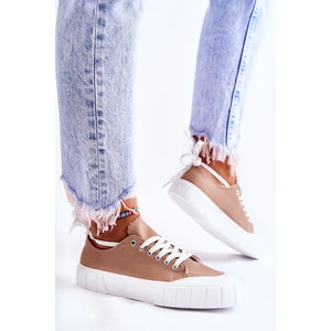 Women's Sneakers on the Brown Comes platform